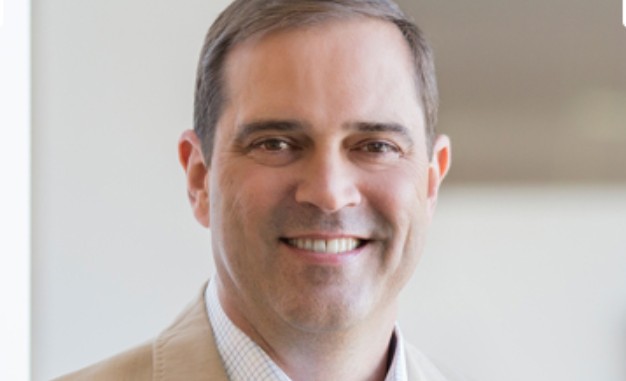 Chuck Robbins，思科