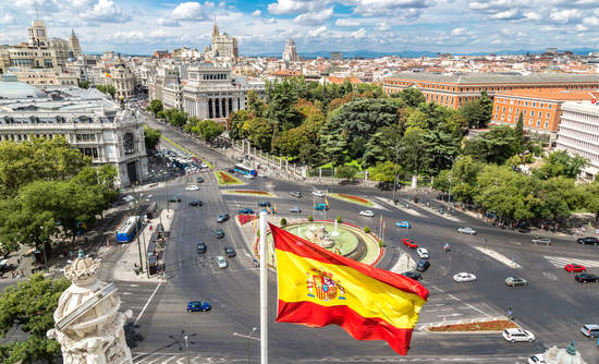 西贝雷斯广场在马德里，西班牙