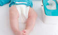 亚马逊，沃尔格林承担化学品安全婴儿的步骤特色图片