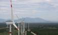 图片由意大利国家电力公司在墨西哥瓦哈卡的风力发电场