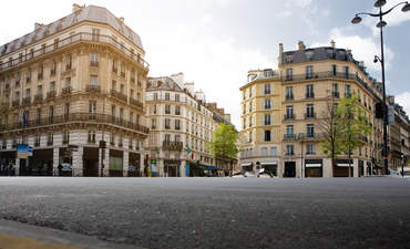 法国巴黎空荡荡的街道