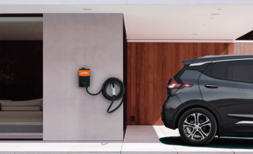 Enel X的JuiceBox Pro 40家用电动汽车充电站。