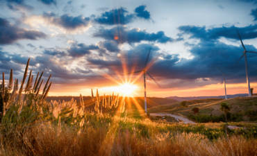 堪萨斯州大草原上的风力涡轮机