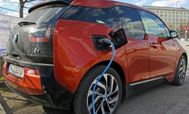 Efficiency and performance meet in BMW’s electric i3 featured image