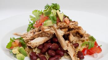 西南风格Chicken-Free之外的几条是肉制品从美食评论家赢得荣誉。照片由超越肉。