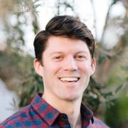 adam_gromis_headshot.